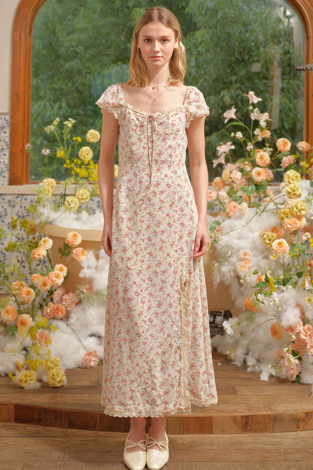rose lace dress Lace-Trimmed Romantic Bloom – Rosie Posie YGroup_RS6D401 Style:No Shawl Rio Maxi Wrap Dress neckline and three