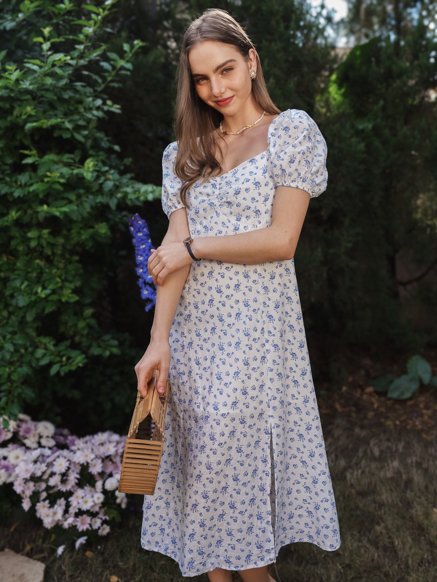Blue floral vintage dress deals